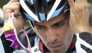 Contador brez državnega naslova
