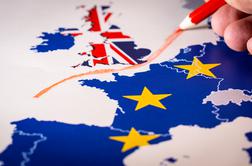 Stavnice o brexitu: največ možnosti med aprilom in junijem