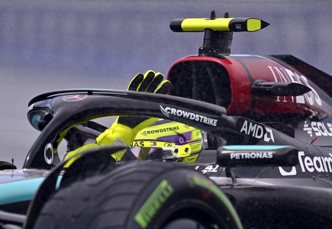Lewis Hamilton ima v Montrealu veliko navijačev. | Foto: Reuters