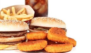 Česa v fast food restavracijah raje ne naročajte?