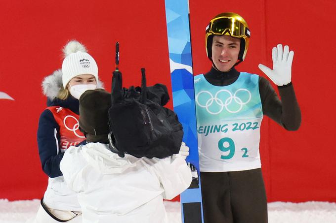 Timi Zajc se veseli svoje prve olimpijske kolajne, Nika Križnar pa druge. | Foto: Guliverimage/Vladimir Fedorenko