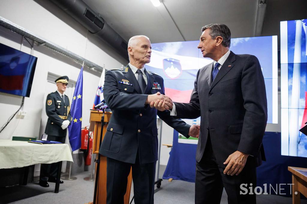 Borut Pahor, slovenska vojska