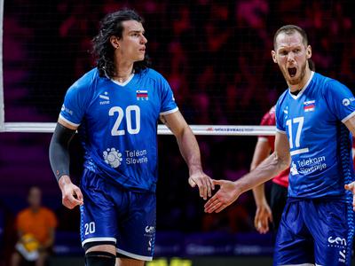 Slovenski odbojkarji na 5. mestu, odbojkarice 20. na svetu