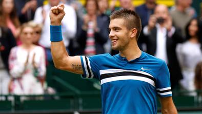 Čilić zaustavil Đokovića, Federer se poslavlja od številke ena, Klepačeva slavila na Mallorci