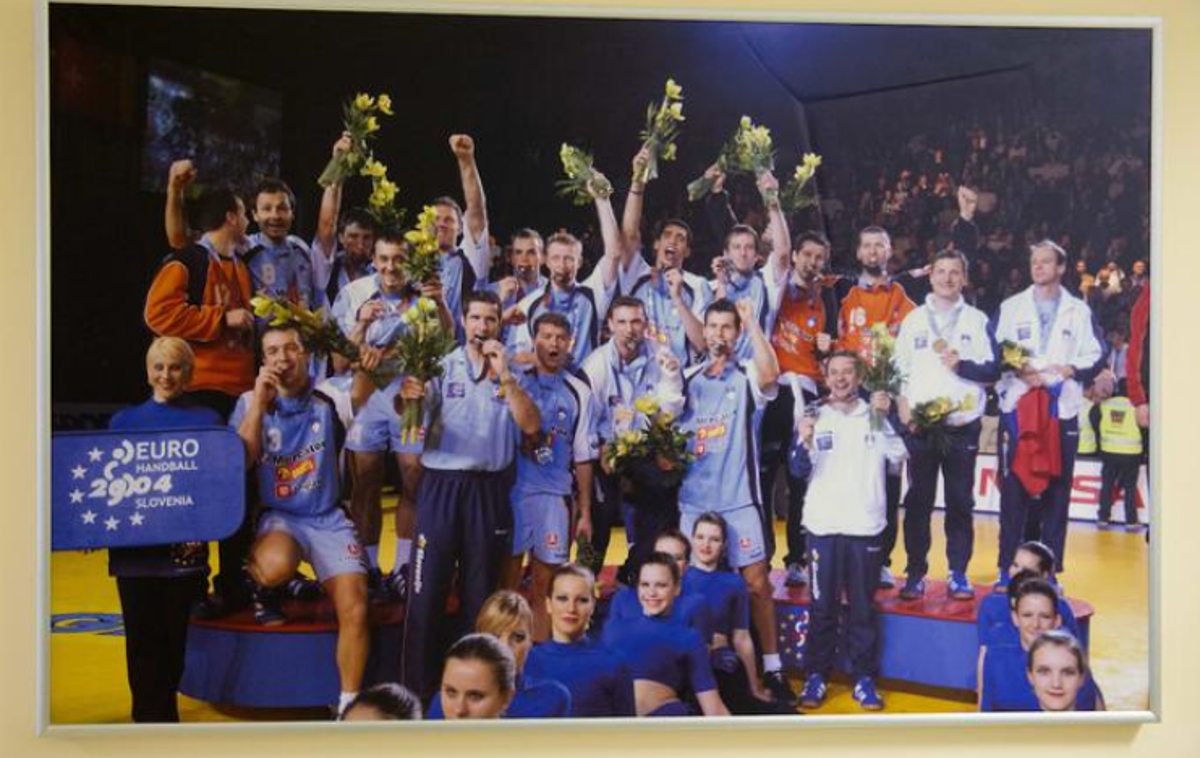 top10 | Slovenski rokometaši so leta 2004 osvojili srebrno odličje na evropskem prvenstvu. | Foto Sportida