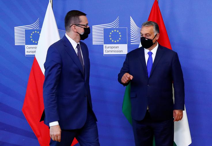 Poljska skupaj z Madžarsko od sredine novembra zaradi nestrinjanja z uredbo o pogojevanju evropskih sredstev z vladavino prava blokira celoten sveženj za spoprijem Evrope s pandemijo covid-19, vreden 1.824 milijard evrov.  | Foto: Reuters