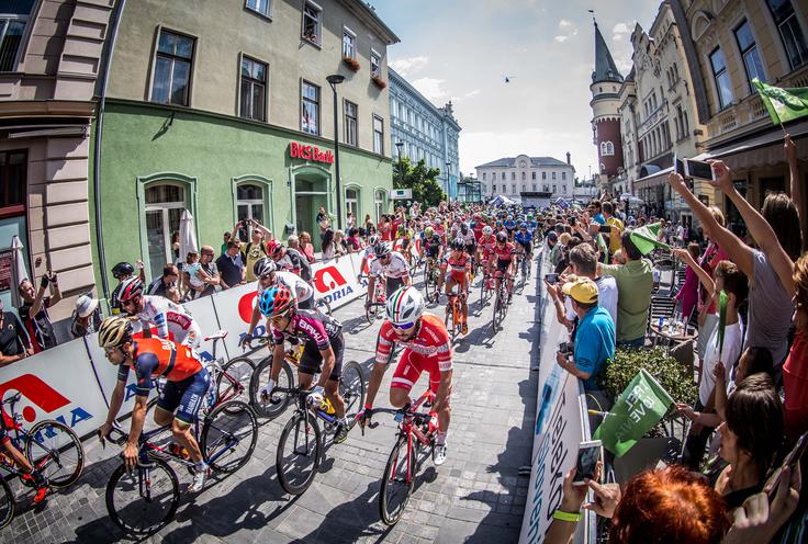 3. etapa dirke Po Sloveniji: Štart najtežje, 3. etape letošnje slovenske pentlje so gostili v Celju. | Foto: Vid Ponikvar