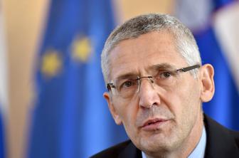 Poslanci za viceguvernerja Banke Slovenije imenovali Jožefa Bradeška