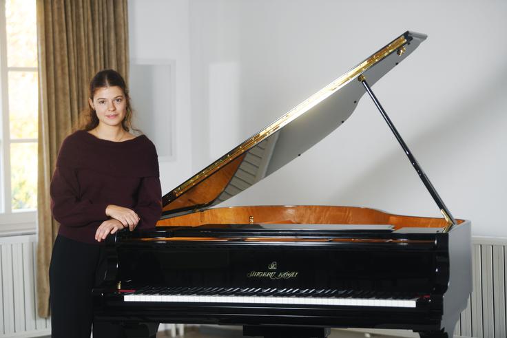 Pianistka Klea Testaniere | Foto: Mateja Jordovič Potočnik