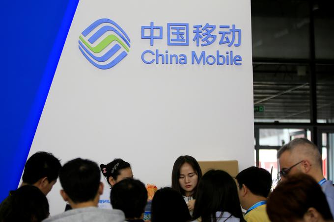 Investopedia postavlja na prvo mesto kitajsko podjetje China Mobile, ki ima kar 849 milijonov uporabnikov. Tržna vrednost podjetja je 197,8 milijarde evrov. Lani je število njihovih uporabnikov vsak mesec naraslo za 2,5 odstotka. | Foto: Reuters