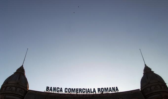 V Romunijo največ vlagajo na Nizozemskem prijavljena podjetja, sledijo jim avstrijska. V lasti avstrijske banke Erste Bank je tudi romunska Banca comerciala romana.  | Foto: Reuters