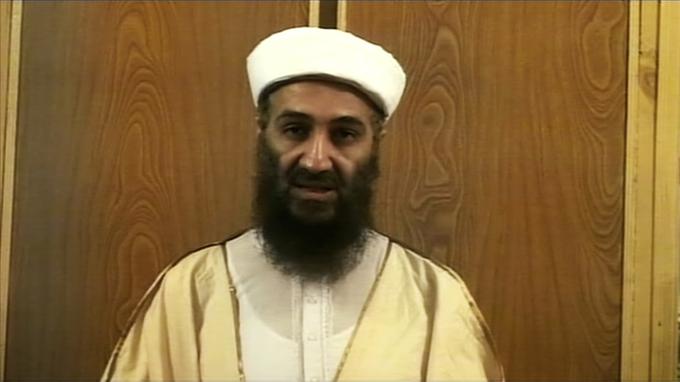 Savdijec Osama bin Laden je bil ameriški zaveznik v času afganistanske vojne med mudžahidi (džihadisti) ter sovjetsko vojsko in afganistanskimi komunisti. Po koncu vojne pa se je obrnil proti ZDA in Zahodu. | Foto: Reuters