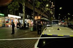 V Ljubljani zabodli osebo, posredujejo policisti in reševalci #foto