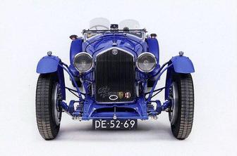 Modri alfa romeo