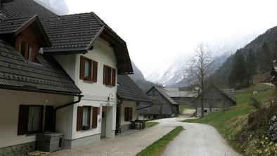 Turistična kmetija Govc-Vršnik: velikonočno kosilo med snežnim metežem