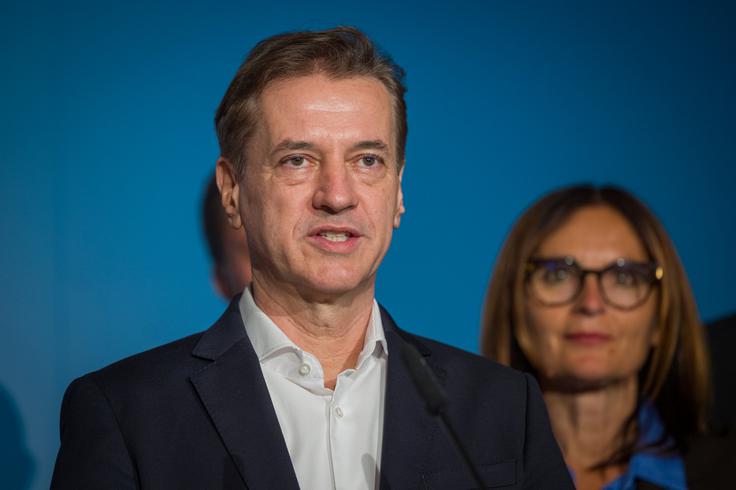 "Moram priznati, da smo bili v petek zaradi odkritega sodelovanja med SDS in Resni.co vsi v kar nekakšnem šoku. Danes, po treh dneh, pa mi na misel pride samo ena beseda, in sicer prevara."  | Foto: STA