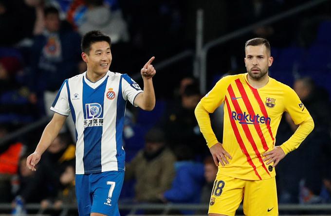 Postal je prvi Kitajec, ki je zabil gol veliki Barceloni. | Foto: Reuters