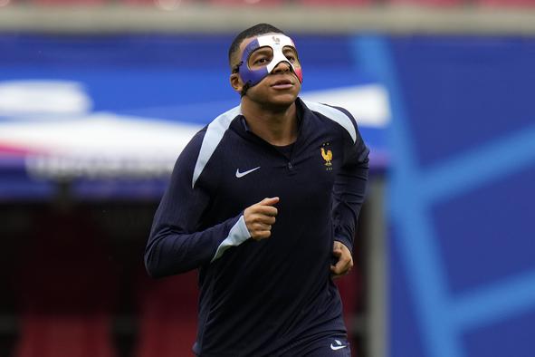 Branko Soban: Mbappé proti Le Penovi