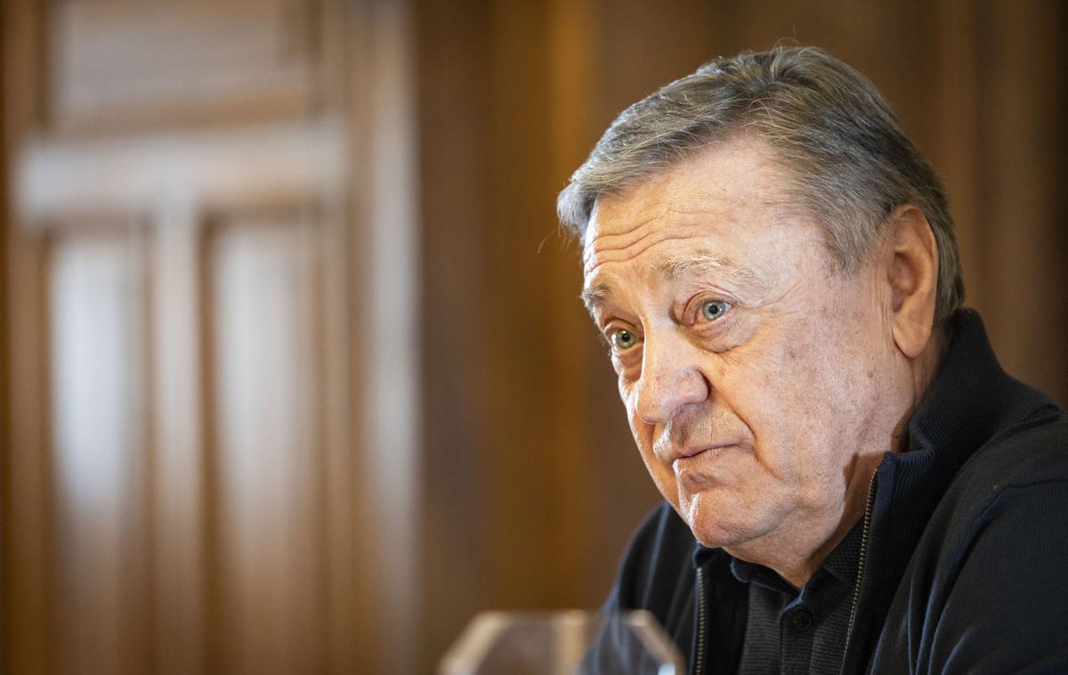 Novinarska konferenca ljubljanskega župana. Zoran Janković | Tožilstvo je za Jankovića predlagalo štiri leta zapora zaradi zlorabe položaja in štiri leta za goljufijo na račun evropskih sredstev oz. enotno kazen sedmih let in desetih mesecev zapora.  | Foto Bojan Puhek