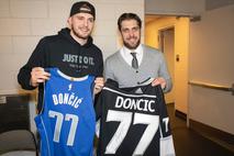 doncic kopitar thumb