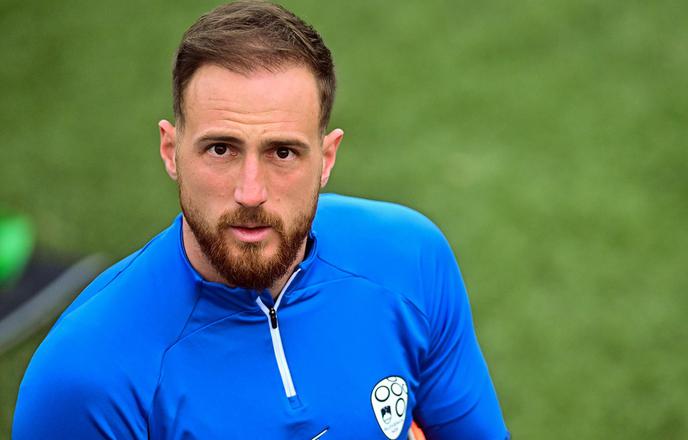 Jan Oblak po zgodovinskem podvigu odhaja v Beograd
