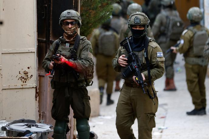 Zahodni breg | Izraelski varnostni kabinet je v nedeljo odobril vrsto ukrepov, s katerimi bi okrepil izraelski nadzor nad okupiranim Zahodnim bregom. | Foto Reuters