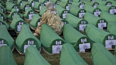 Nizozemska soodgovorna za smrt 300 žrtev v Srebrenici