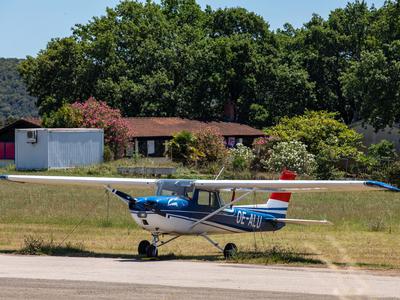 V hrvaški Istri znova strmoglavilo letalo, pilot naj bi bil Slovenec