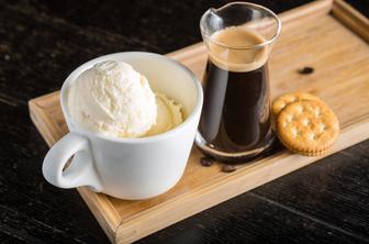 Affogato je italijanska sladica, ki vas bo osvežila in napolnila z energijo