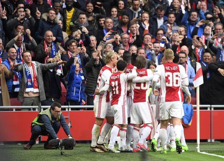Ajax je z eno nogo in pol že v velikem finalu, ki bo 24. maja v Stockholmu. | Foto: Reuters
