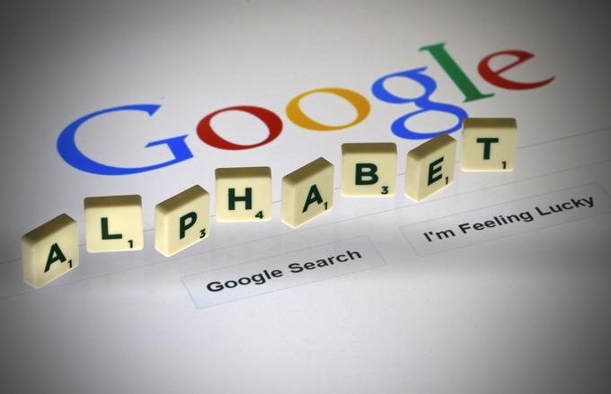 Alphabet, podjetje, v katerega se je Google prestrukturiral lani, je drugo najvrednejše podjetje na svetu, zaostaja le za Applom.  | Foto: Reuters