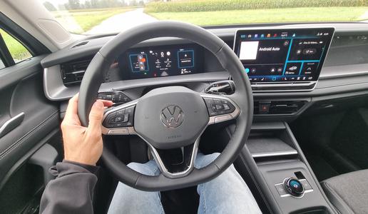 Kaj se dogaja? Ozadje razkriva direktor vodilnega trgovca.