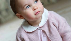 Mala Charlotte vse bolj podobna bratcu Georgeu (foto)