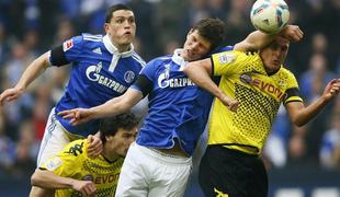 Pogajanja med Huntelaarjem in Schalkejem zamrznjena