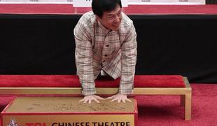 Jackie Chan v betonu spet pustil svoj odtis