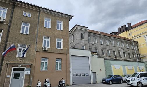 Policija o napadu z raketometom: sledili so jim več mesecev