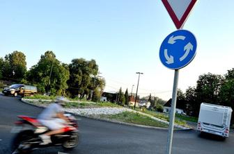 Policisti bodo od danes poostreno nadzirali motoriste