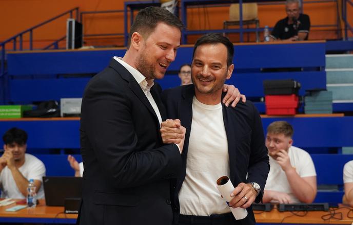 Nekdanji slovenski velikan na robu: "Tega ne bomo dopustili"