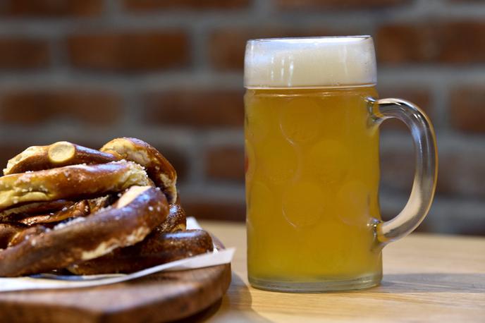 pivo | Strokovnjaki rast povpraševanja po brezalkoholnem pivu v Nemčiji po navedbah dpa pripisujejo predvsem bolj zdravemu življenjskemu slogu. | Foto STA