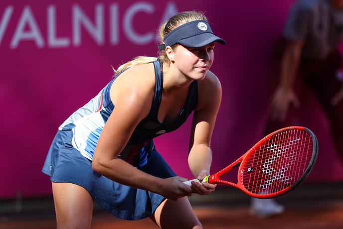 Veronika Erjavec v New Yorku preskočila še drugo oviro