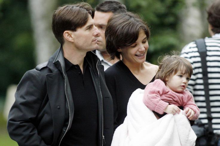 Tom Cruise in Katie Holmes s Suri leta 2007 | Foto: Profimedia
