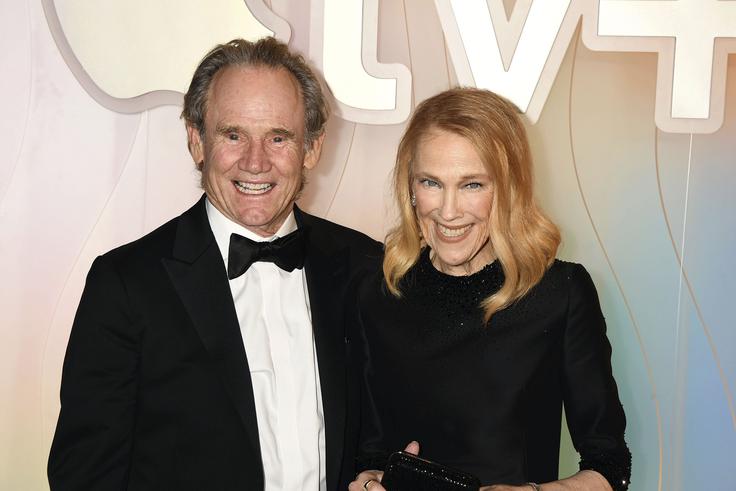 Scenograf in režiser Bo Welch z ženo Catherine O'Hara, s katero sta imela dva otroka. Poročila sta se leta 1992. | Foto: Guliverimage