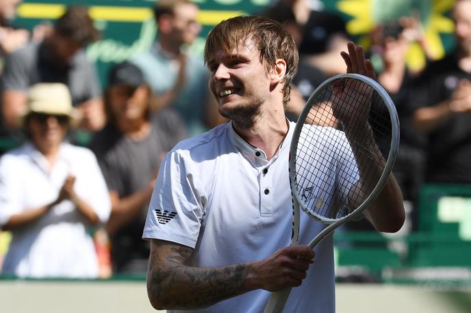 Aleksander Bublik | Aleksander Bublik je po novem 18. igralec sveta. | Foto Reuters