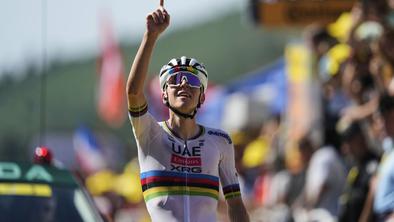 Pogačar ni mislil na maščevanje, ampak na mladega Italijana, ki je včeraj umrl na dirki #video