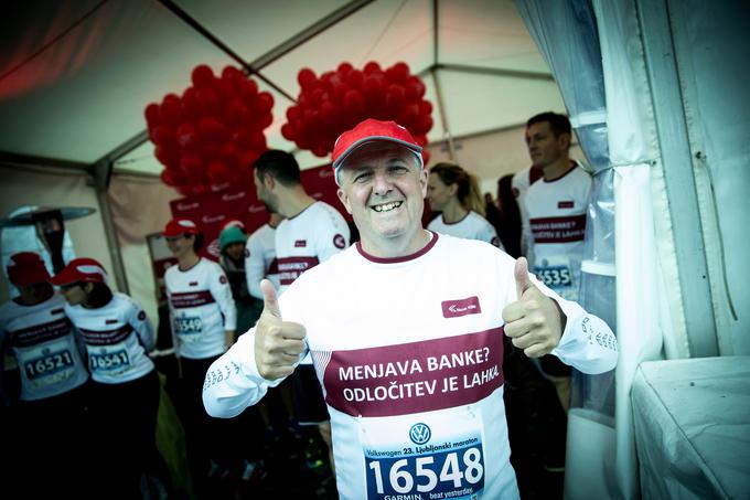 Ljubljanskega maratona se je udeležil tudi Jon Locke, podpredsednik uprave NKBM. | Foto: Ana Kovač