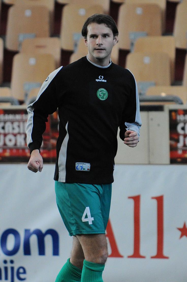 Leta 2008 je priskočil na pomoč klubu, kjer je naredil prve nogometne korake. Vrnil se je k Olimpiji, ki se je v drugi klubski preobleki želela povzpeti v prvo ligo. | Foto: Aleš Fevžer