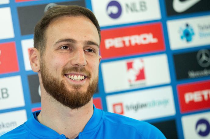 Jan Oblak | Jan Oblak je prepričan, da bi lahko Slovenija v petek prekrižala načrte Avstrijcem. | Foto Vid Ponikvar