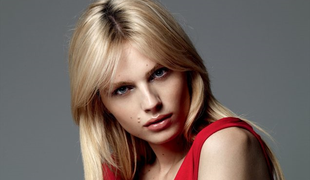 Bizarno: Andrej Pejić oglašuje modrček push-up 