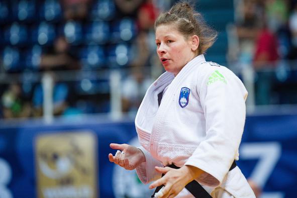 Trstenjakova evropska prvakinja, Leškijeva do uspeha kariere