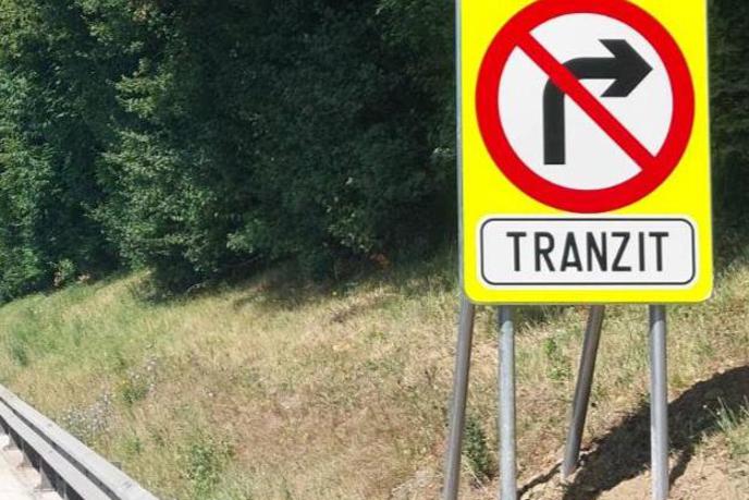 Postavili so table: konec znanega obvoza mimo Primorke #foto